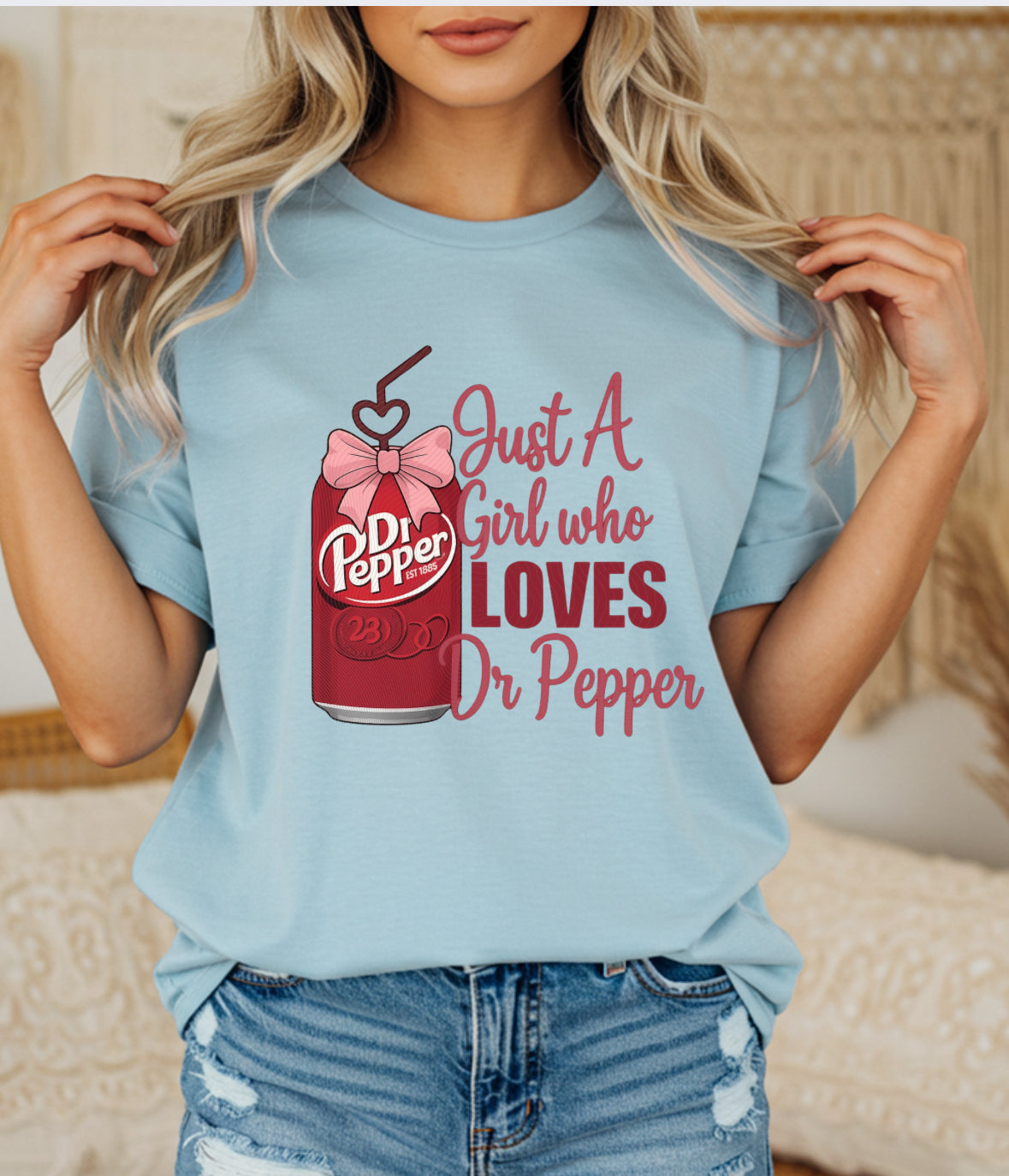 Just a girl who loves Dr.Pepper🎀